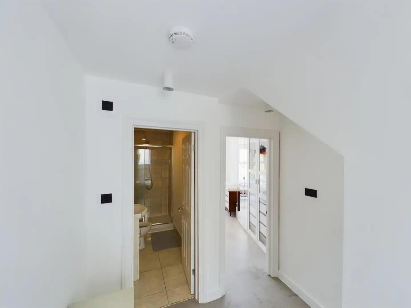 Pass The Keys Stylish Flat Heart Of Hackney Apartment London Exterior photo